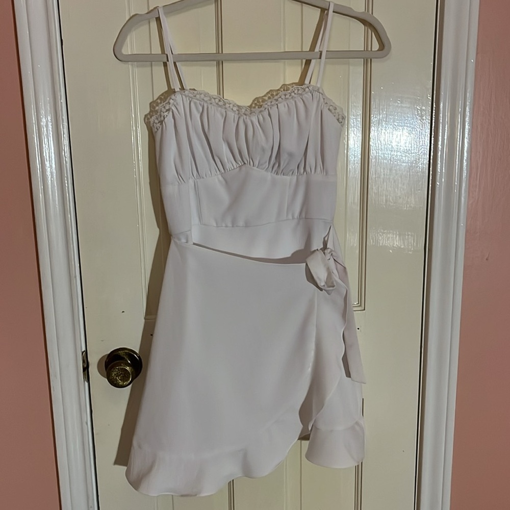 Francesca's White Lace Trimmed Mini Dress with Wraparound Skirt Size Small